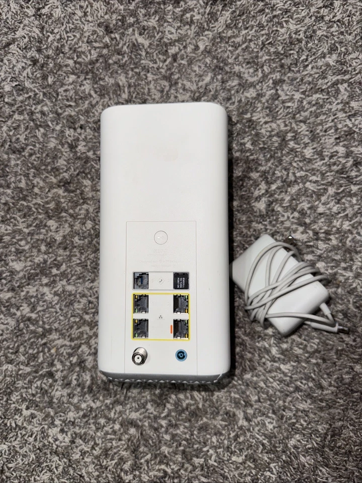 For Parts Comcast Xfinity XB7-T  Modem WiFi Router w/Power Cord 4-PORTS - Image 3 of 3