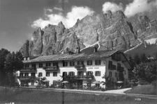 BELLUNO.  Dolomites. Hotel MENARDI in CORTINA. Non vg. 1960s.
