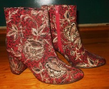 Insolia by Marks and Spencer women's tapestry boots  Sz 5 M  Excellent condition