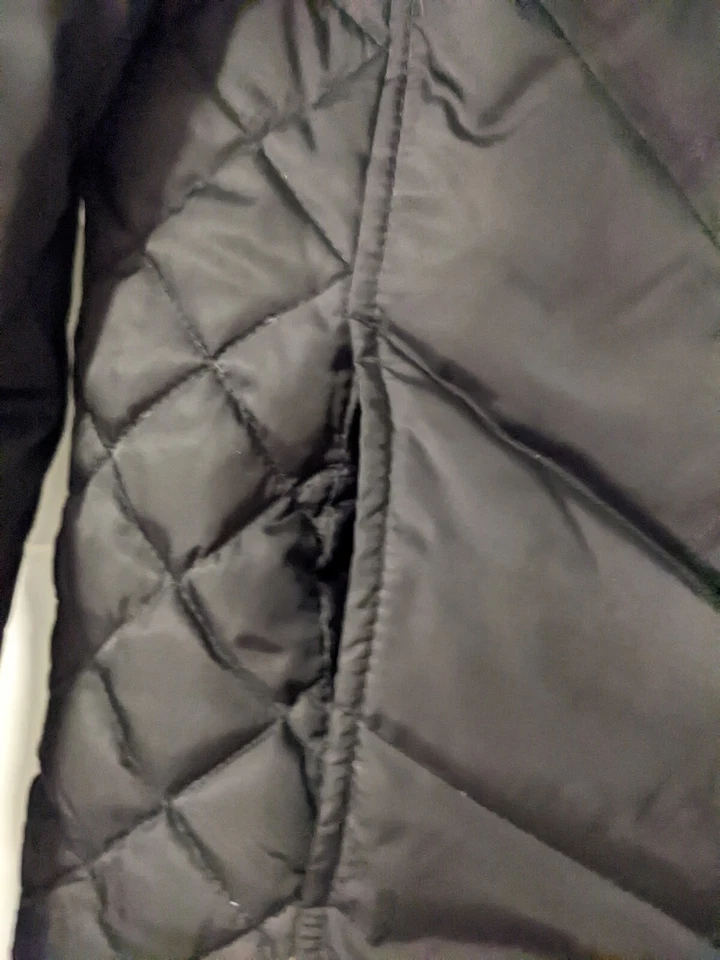 Kenneth Cole Reaction Black Puff Jacket Short Large - Image 4 of 4