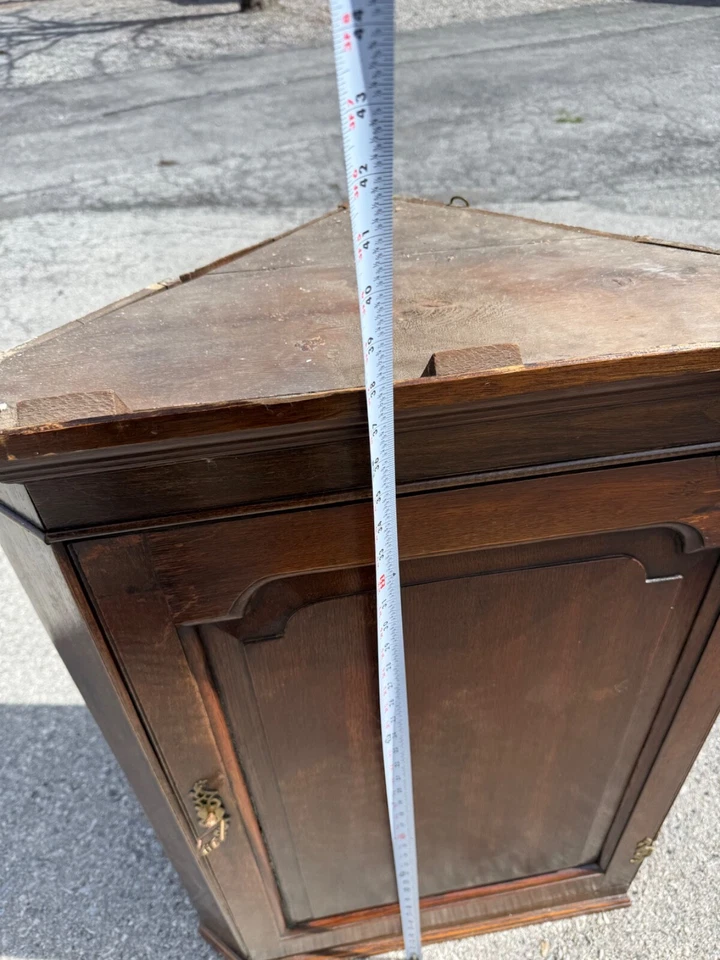 Antique Diminutive oak hanging raised panel corner cupboard Georgian 1790 - Image 4 of 4