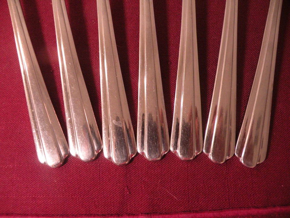 Juego de 7 CUCHARADITAS HELADAS HAMPTON CENTRAL INOXIDABLE 7 7/8" Foto 4 de 4