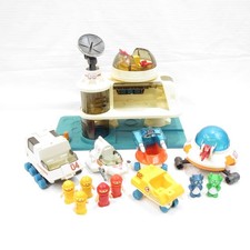 Vintage 1984 Lil' Playmates Space Station, Vehicles  Figures Lot