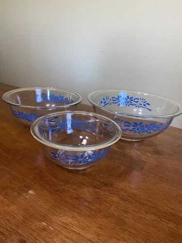 Set of 3 Vintage Pyrex Clear Glass Mixing Bowl with Ribbon of Blue Flowers