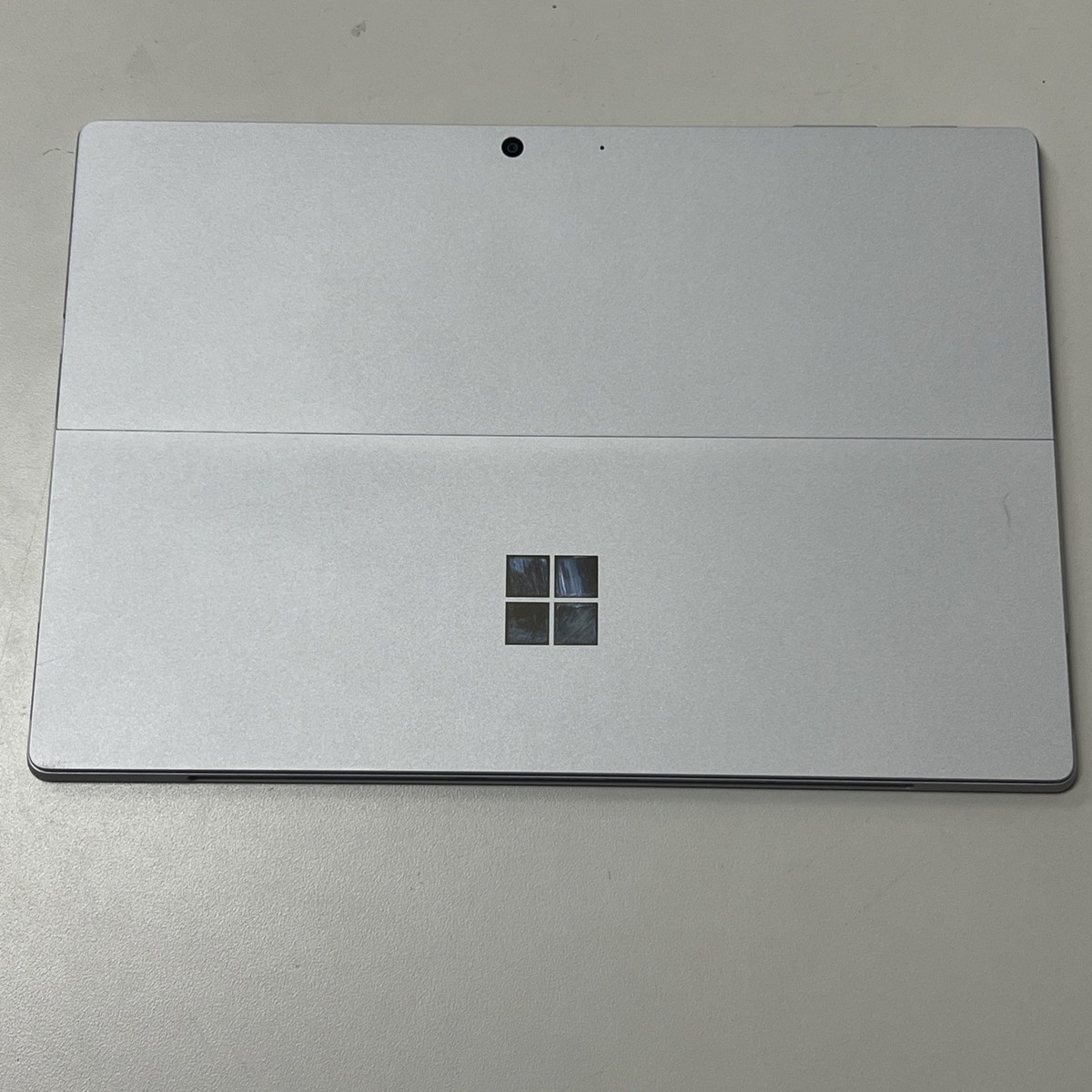 Microsoft Surface Pro 7 Plus 1960 i5-1135G7 2.4GHz 8GB RAM