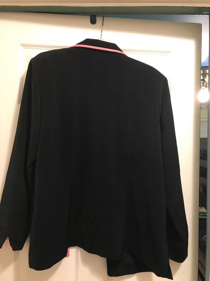 Blazer/chaqueta para mujer Positive Attitude 18 manga larga negra con ribete rosa Foto 2 de 3