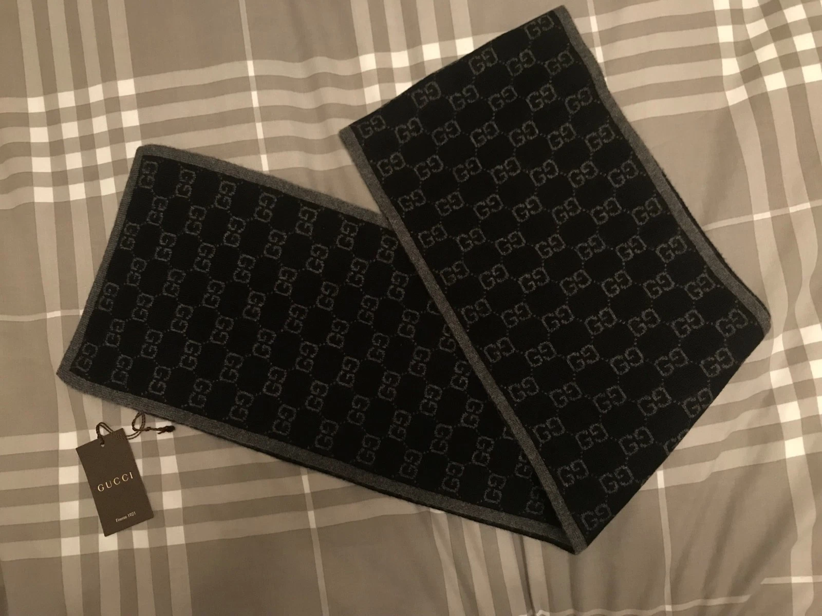 ÉCHARPE FEMME « GUCCI » NOIR ET GRIS IMPRIMÉ GG 100 % CACHEMIRE NEUF AVEC ÉTIQUETTES   23 X 200 CM !