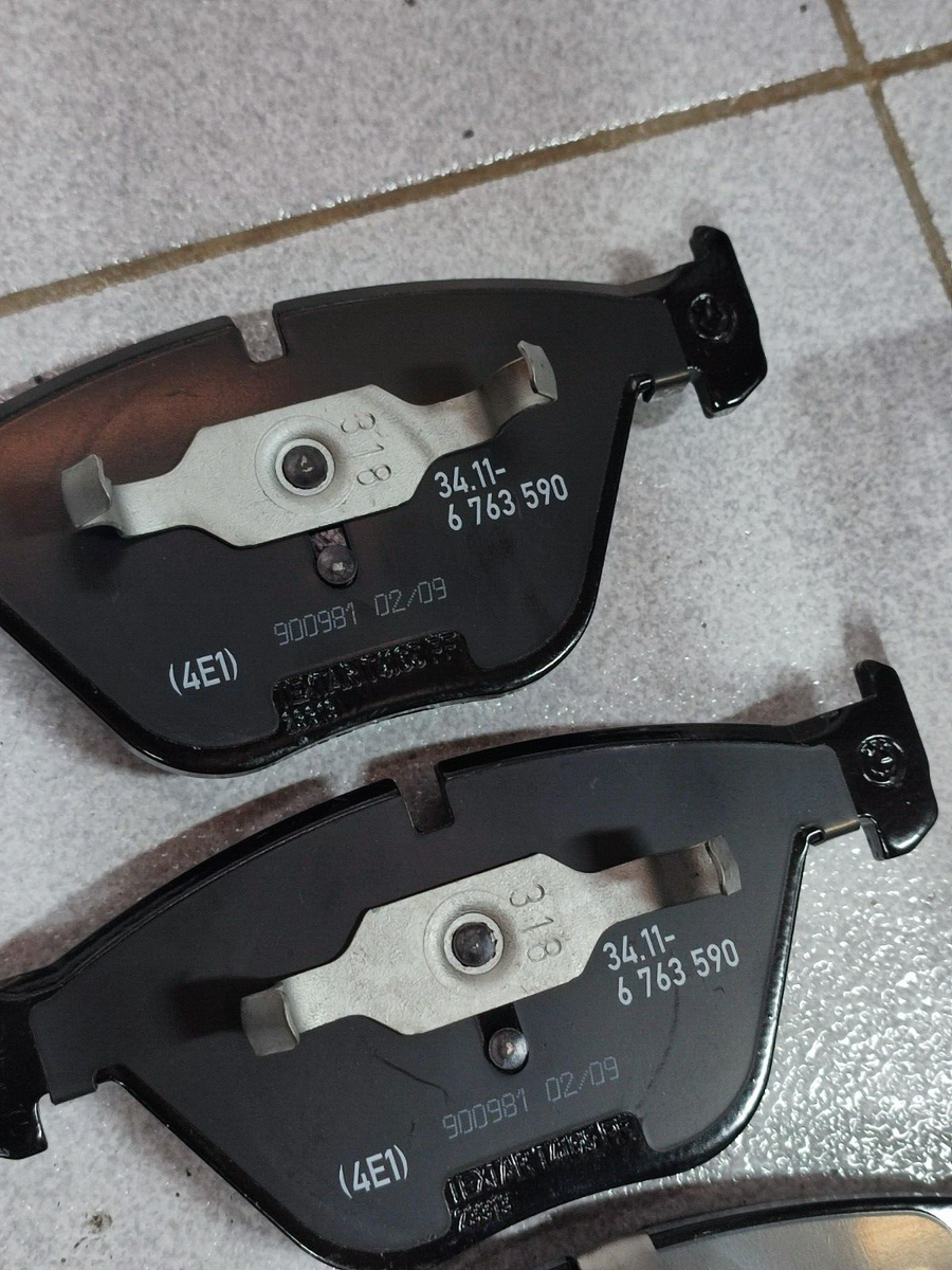 BMW E60-E61-E63-E64 brake pads front !!NEW!! GENUINE