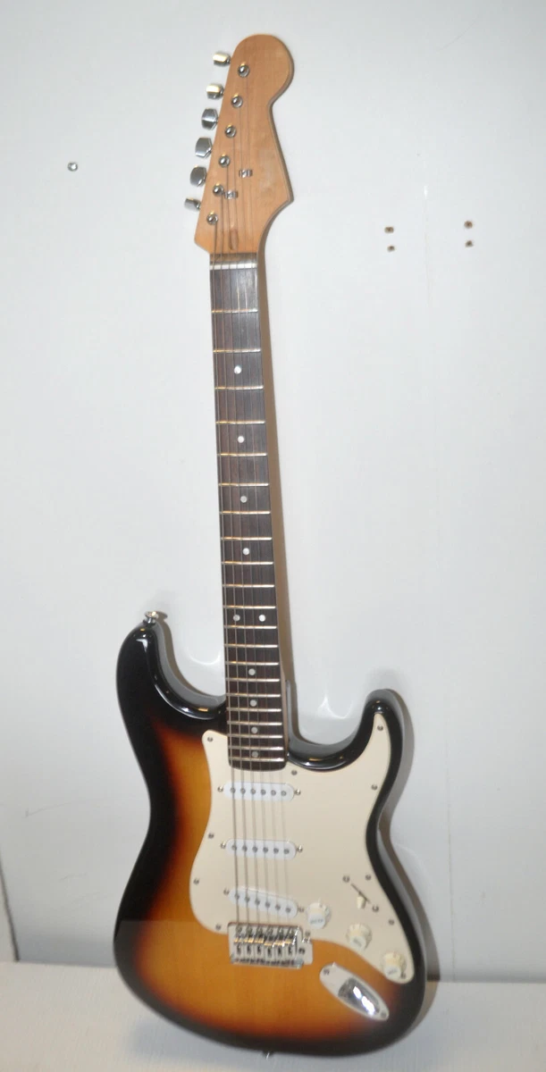 2008 Fender Squier Standard Stratocaster Amber Sunburst Electric