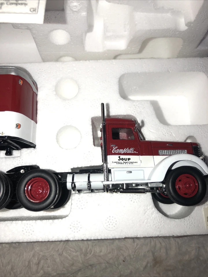 MATCHBOX DINKY DYM38337 PETERBILT 1939 CAMPBELL'S SOUP 1:43 Boxed USA - Image 2 of 4