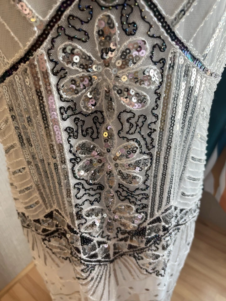 1920’s Flapper Fringe Style Dress White And Silver XXL - Image 2 of 4