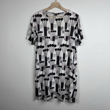 Marimekko X Uniqlo Dress Womens M White Graphic T-Shirt Pockets Knee Length