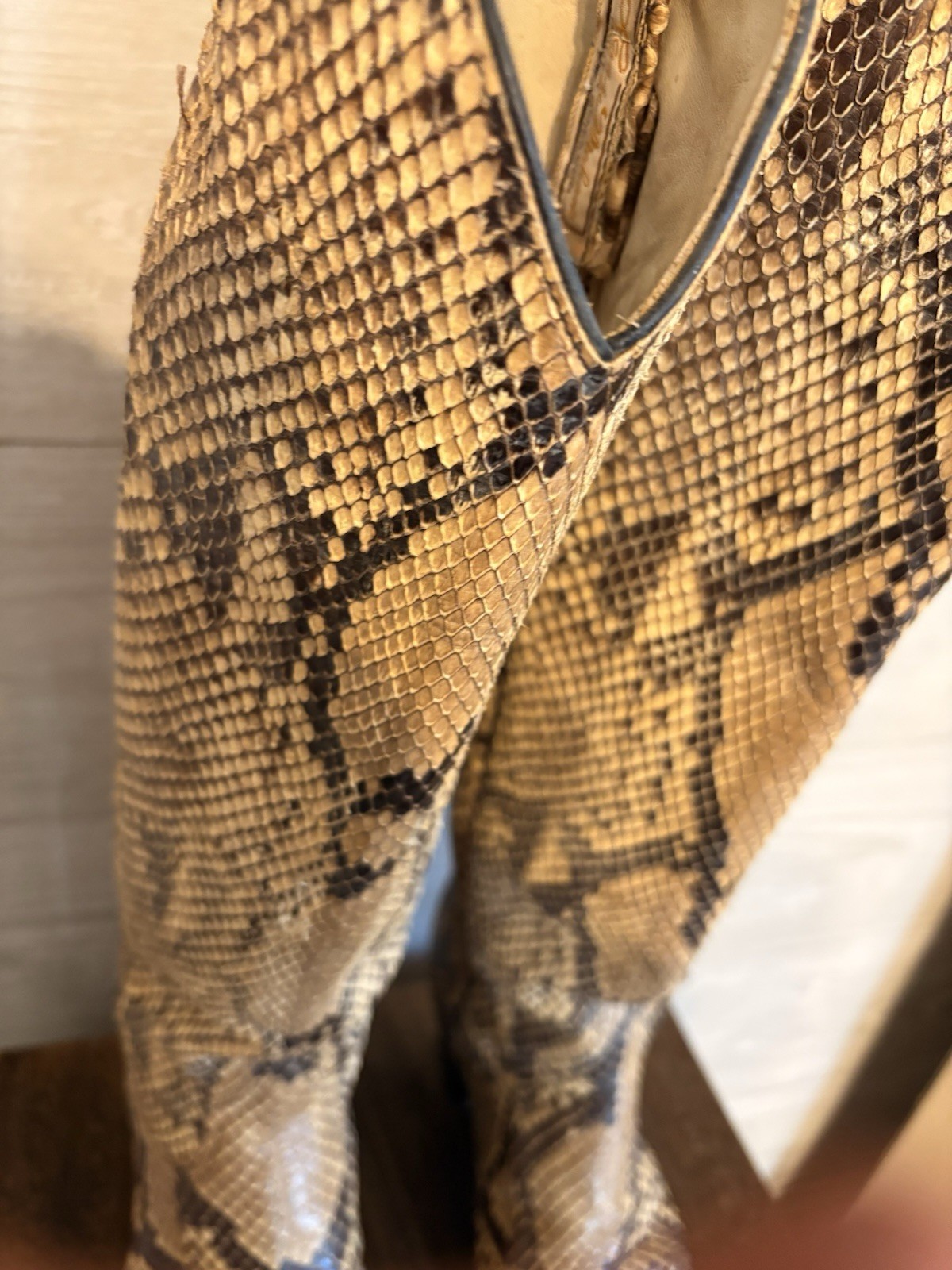 LARRY MAHAN Vintage Full Python Leather Boots 8N … - image 4