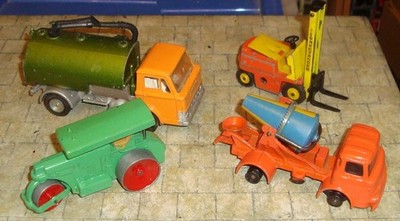 RESTPOSTEN DINKY INKL. JOHNSTON KEHRMASCHINE, GABELSTAPLER, ZEMENT, WALZE ETC. - UNVERPACKT