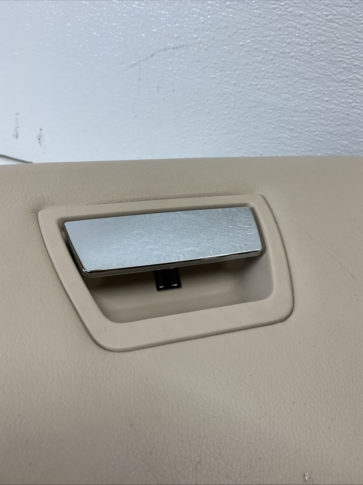 14-17 MASERATI QUATTROPORTE Dashboard Right Glove Box Storage Compartment OEM
