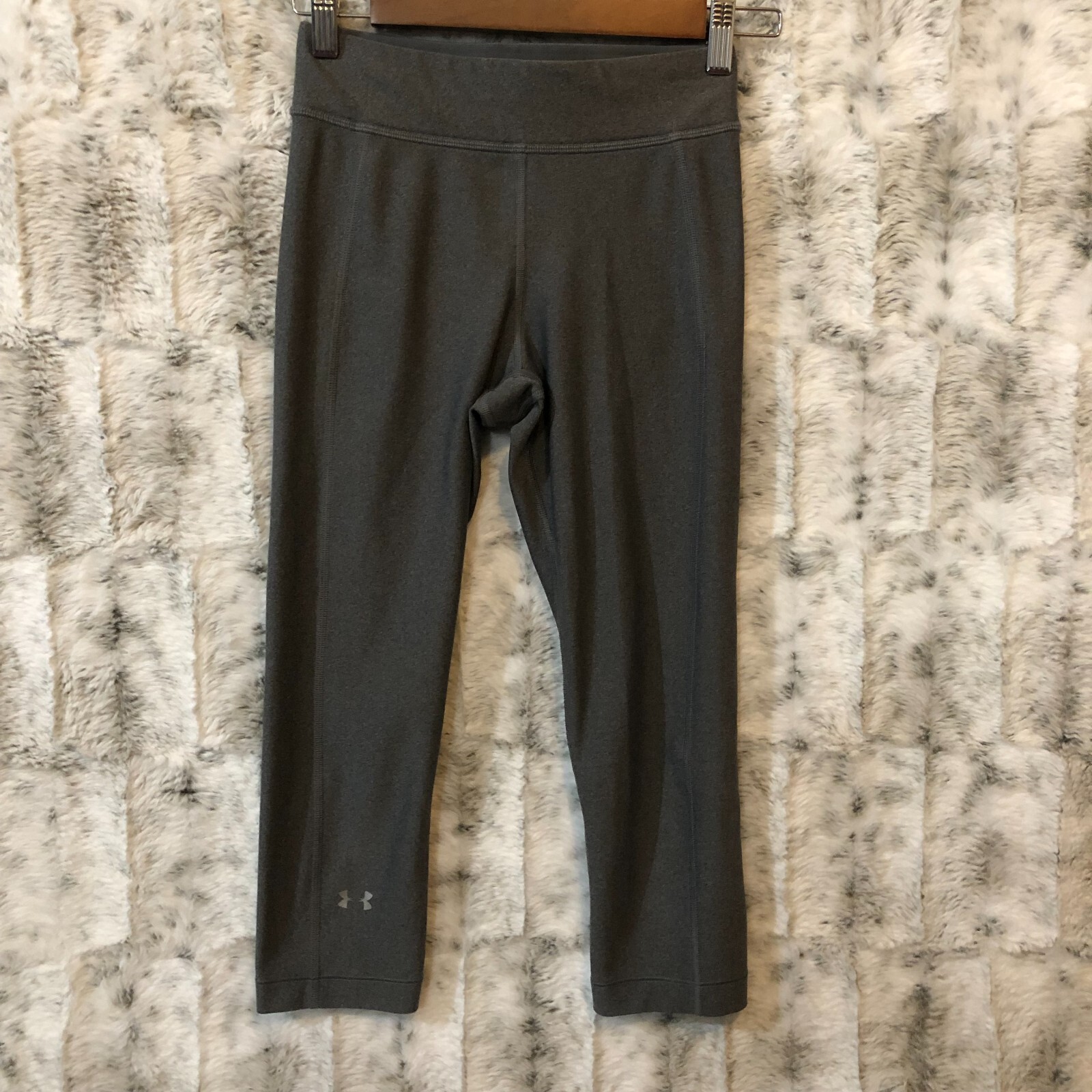 Under Armour Size Small Compression Heatgear Gray… - image 1