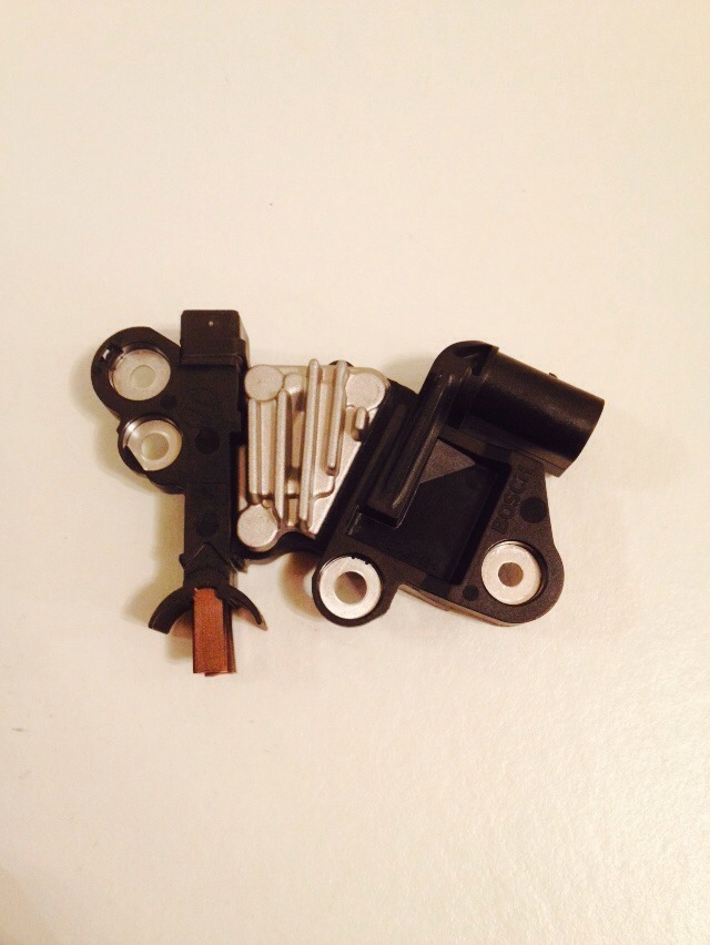 BOSCH OEM Alternator Voltage Regulator Mercedes F00M346080 
