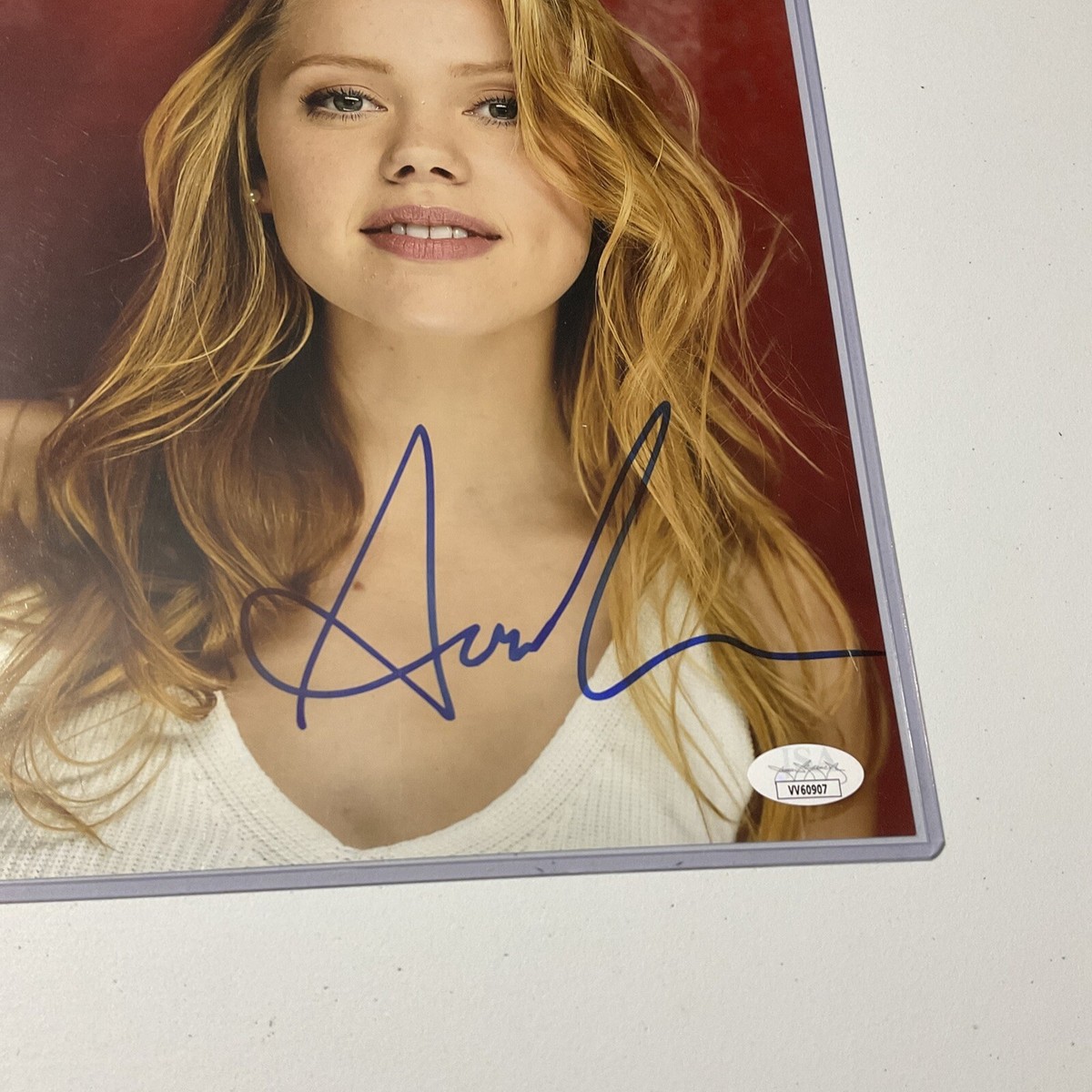 Annalisa Cochrane Signed 8x10 Photo Yasmine Cobra Kai Autographed
