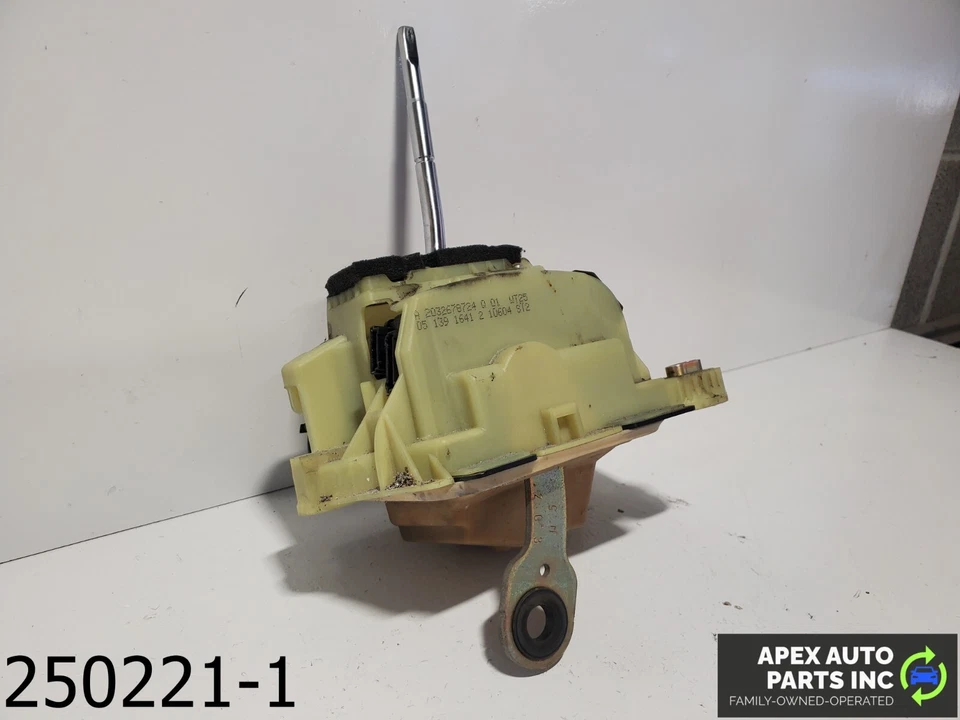 原始设备制造商 2003 - 2006 梅赛德斯 CLK500 5.0L 地板齿轮换档器选择器 — 第 3/4 张图片