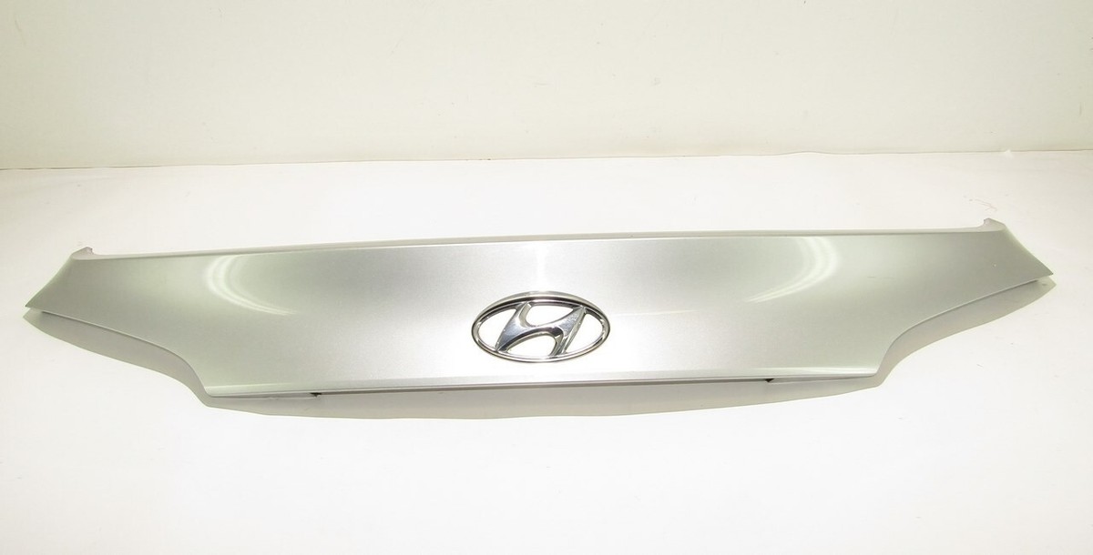 HYUNDAI IX35 2010 Heckblende Kennzeichenblende Tailgate Trim 87371