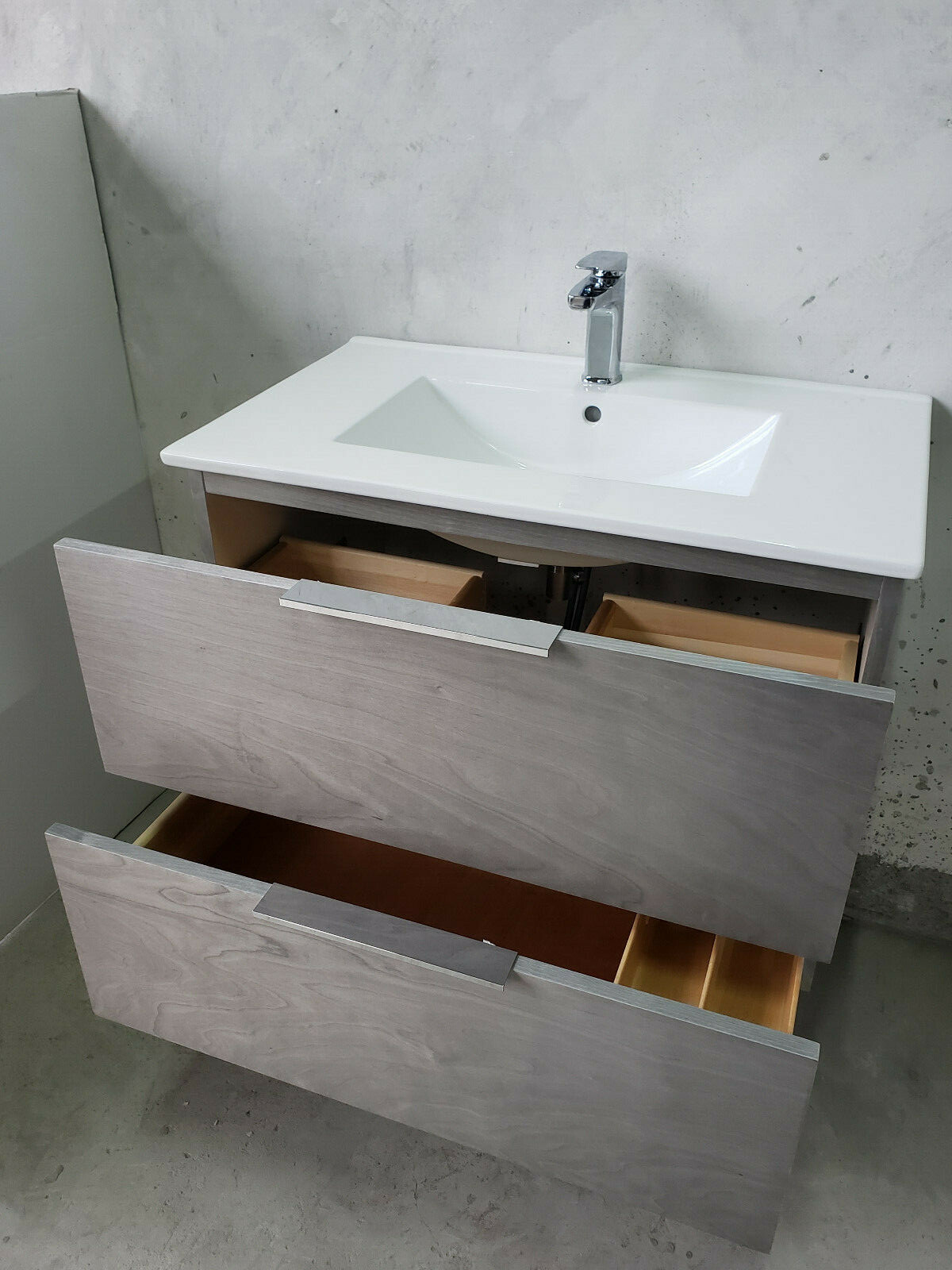 Standard 31"x19" Vitreous China Bathroom Vanity Countertop With