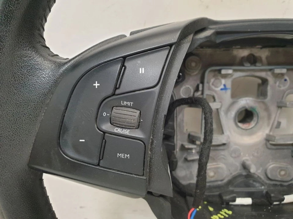 Lenkrad Multifunktion Leder Grau passt für CITROEN C4 CACTUS 1.6 HDI 90 - Bild 3 von 4