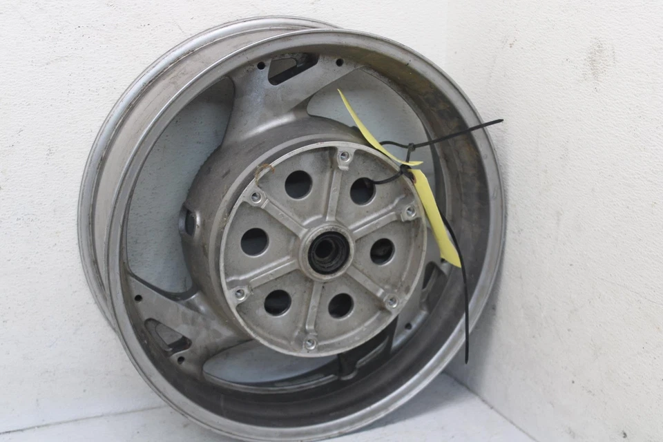 03-10 HONDA ST1300 ST 1300 ST1300A LLANTA TRASERA RECTA OEM 17X5,00 q Foto 3 de 4