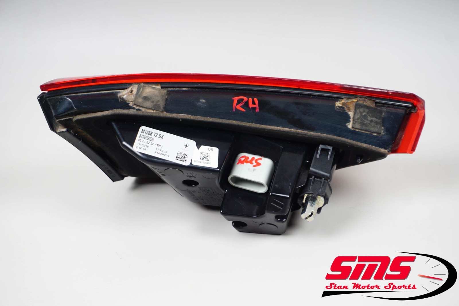 14-20 Maserati Quattroporte M156 Right Inner Taillight Lamp LED Passenger Side