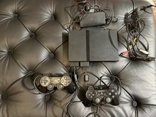 Sony PlayStation 2 PS2 Slim + 2 Controllers , power supply and Leads
