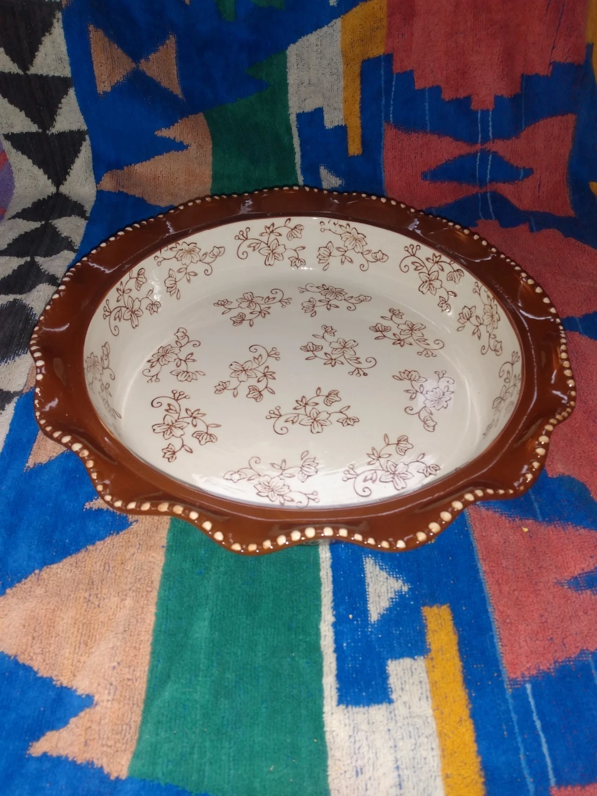 Temp-Tations Ovenware by Tara Brown Floral Lace Pie/Casserole Dish w/ Lid 9" Dia
Opens in a new wind