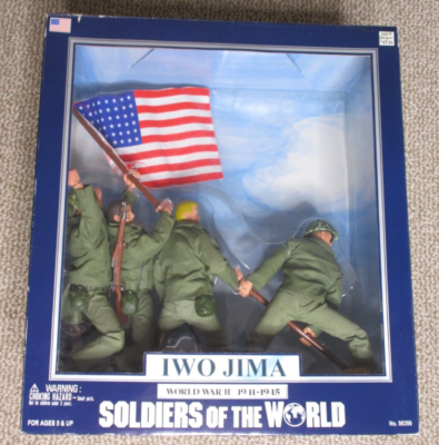 1998 Soldiers of the World WWII US Army Iwo Jima Action Figure Set 