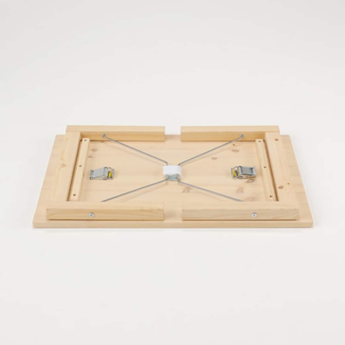 MUJI Foldable Pine Wood Low Table 31,4 x 19.6 x 13.7 in From MUJI Foldable Pine Wood Low Table 31,4 x 19.6 x 13.7 in From