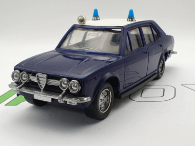 Alfa Romeo Alfetta Carabinieri Plastica Eurostil 1/24