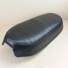 Triumph Dual Seat 500 650 Unit Twins T100 T120 1967 NOS, 82-7482 F7482