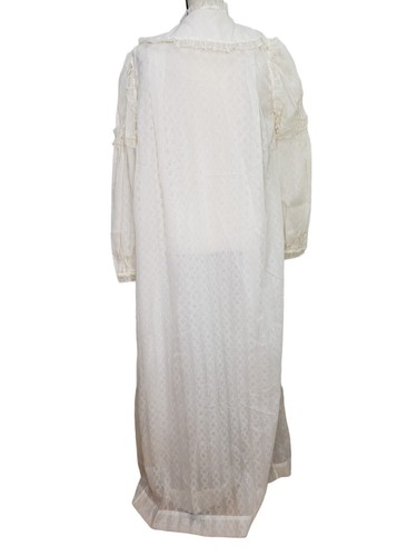 Vintage Saks Fifth Avenue Peignoir Set Ivory Long Gown Robe Medium Made in USA - Picture 4 of 9
