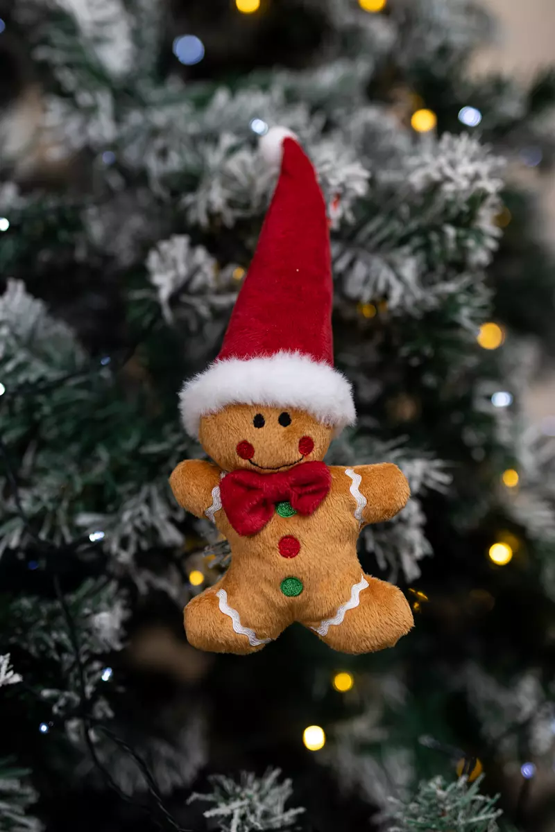 Gingerbread man christmas on sale decor
