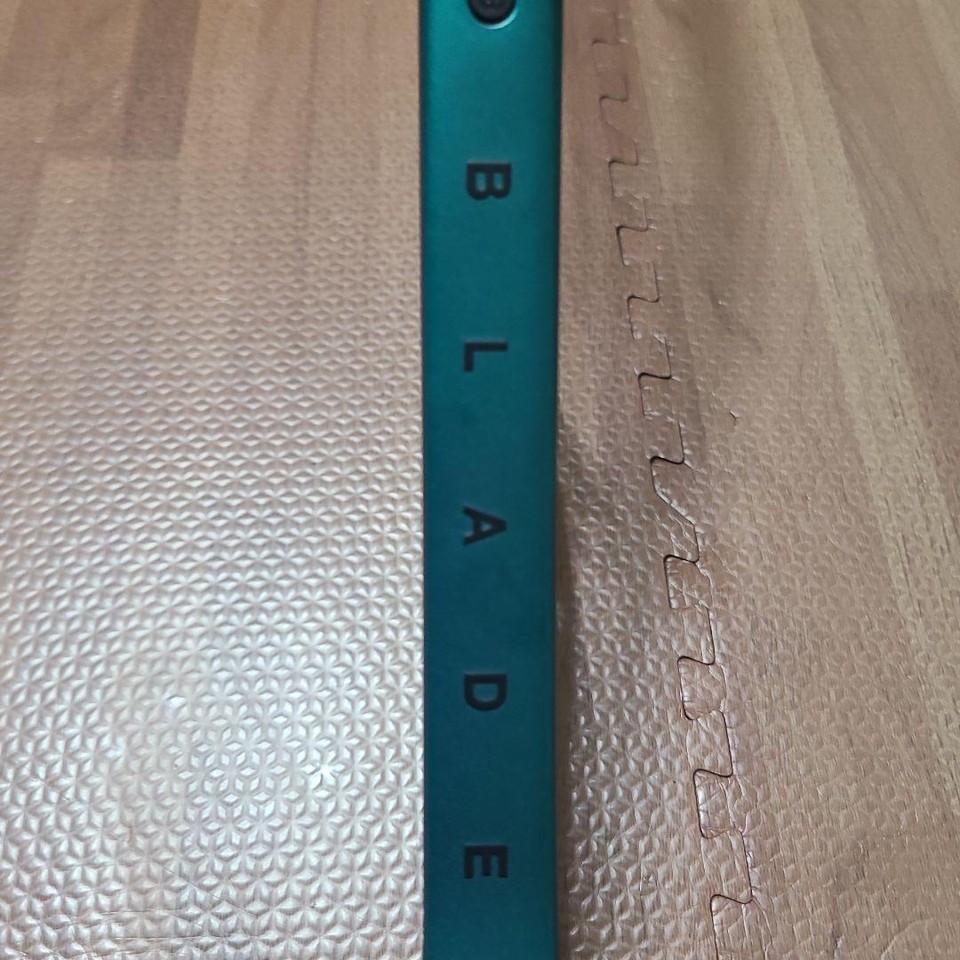 Wilson tennis racket Blade 98S V9 grip size 4 1/4 used eBay