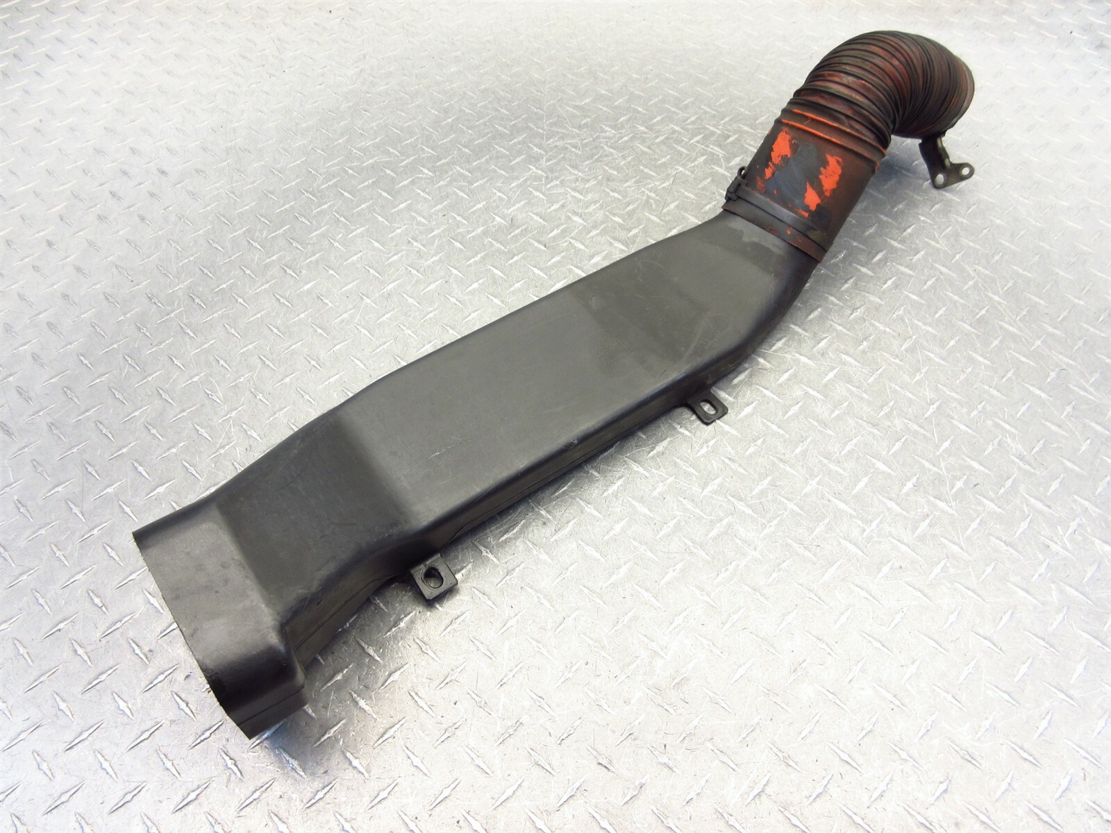 1995 Ferrari 355 F355 Spider Motronic 2.7 Passngr Right Brake Cooling Pipe Duct