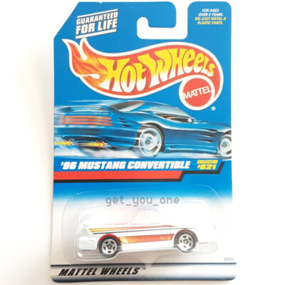NEW 1998 Hot Wheels '96 MUSTANG CONVERTIBLE White Car #821 Diecast