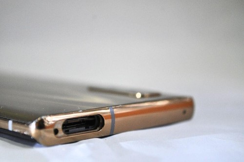 FUJITSU ARROWS NX9 ANDROID PHONE 5G UNLOCKED JAPAN GOLD F-52A Waterproof 128GB - 第 5/10 張圖片