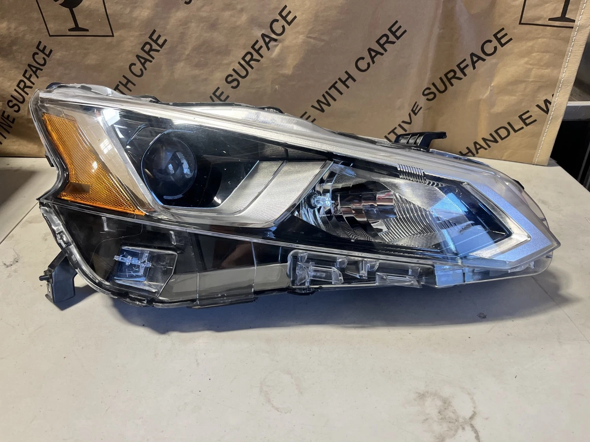 Farola LED Derecha Cromada Pa' Nissan Altima 2019-2020 – Lado Pasajero, ¡brilla Con Estilo!