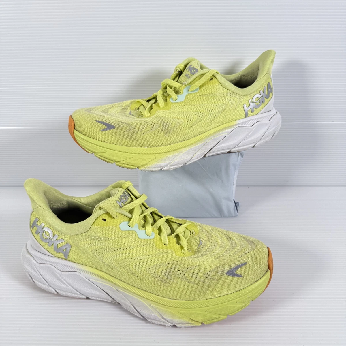 Hoka One Women\'s Arahi 6 Running Shoes Citrus Glow White Size US 7.5 B Hoka Arahi 6 Women main image 4