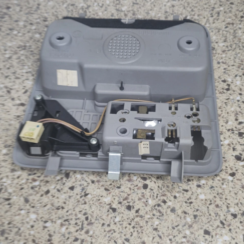 2001-2005 Toyota RAV4 Dome Map Light Reading Lamp Roof Gray Original 10000309 - Image 4 of 4