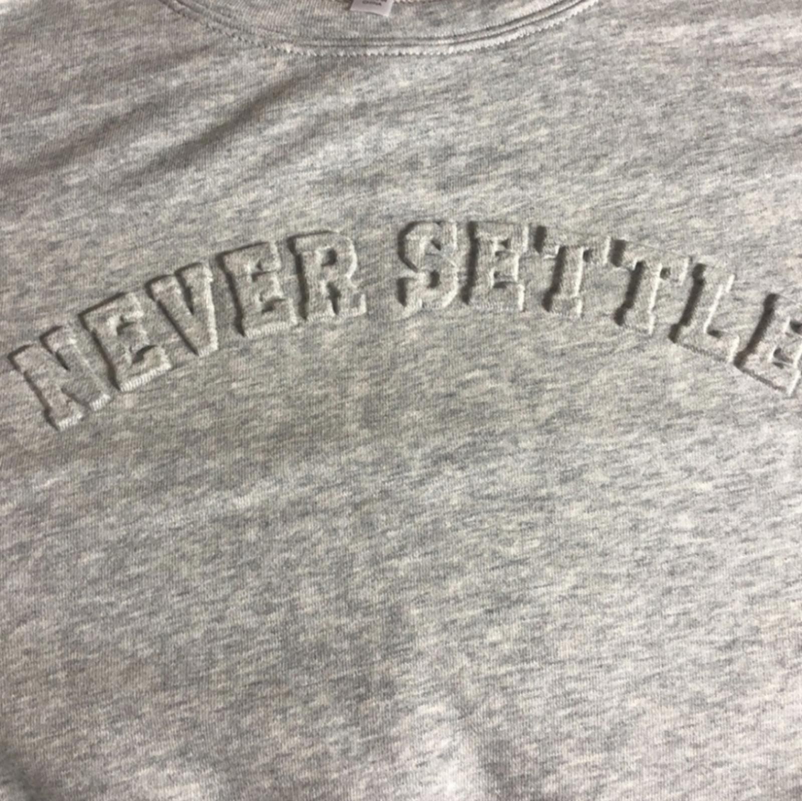 Fabletics Heathered Gray "Never Settle" Sweatshir… - image 5