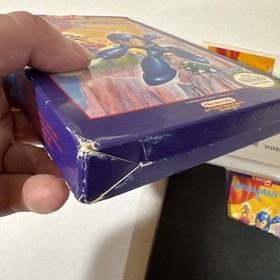 Mega Man 4 (Nintendo NES, 1992 Capcom) Authentic Complete CIB  TESTED