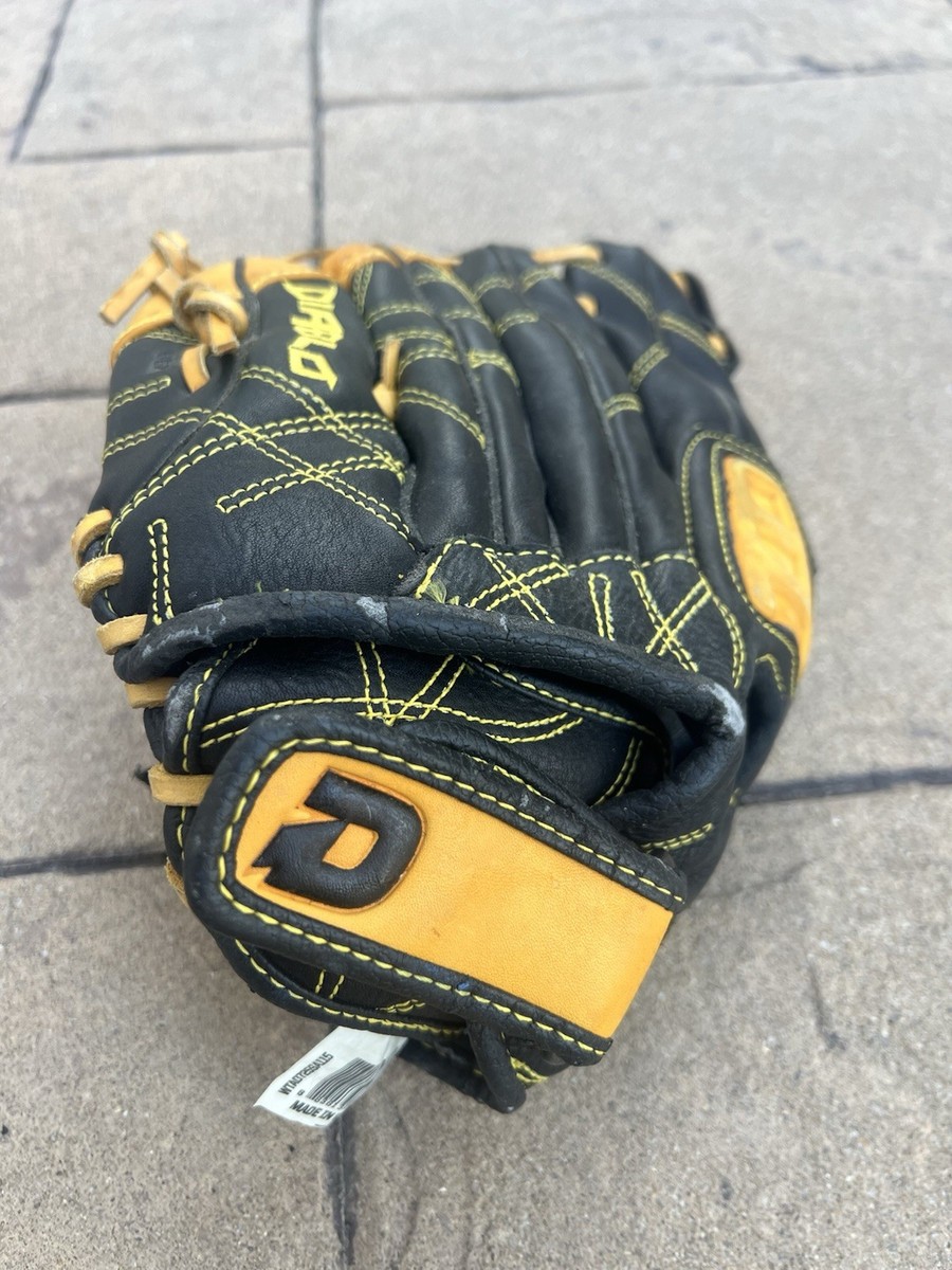 DeMarini Diablo 14 Softball Glove Right Hand Throw A0725SA14