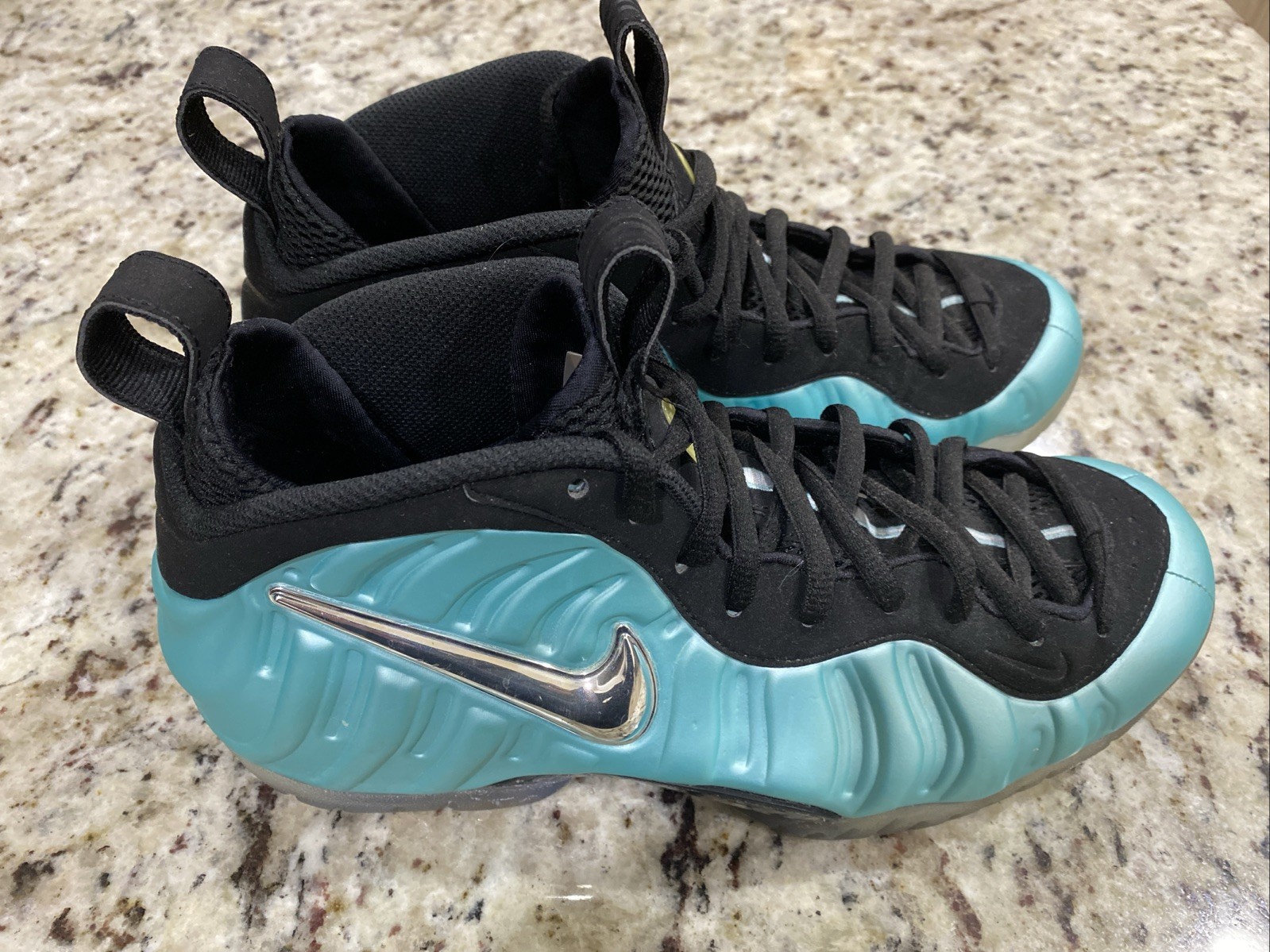 Nike Air Foamposite Pro Island Green/Silver (624041-303) Size 9.5 Gently Used thumbnail 3