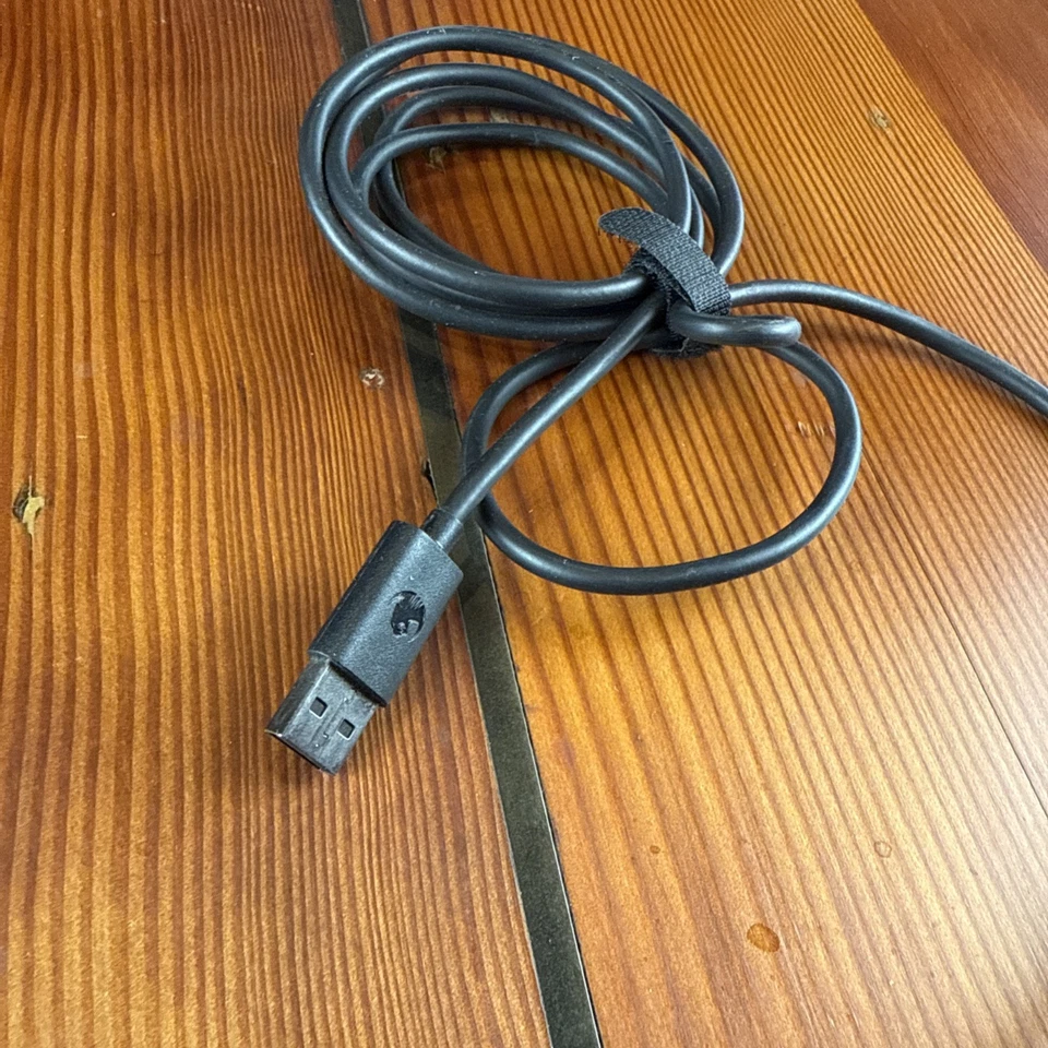 ROCCAT Magma Wired Membrane RGB Gaming Keyboard - ROC-12-582 - Used - Image 3 of 4