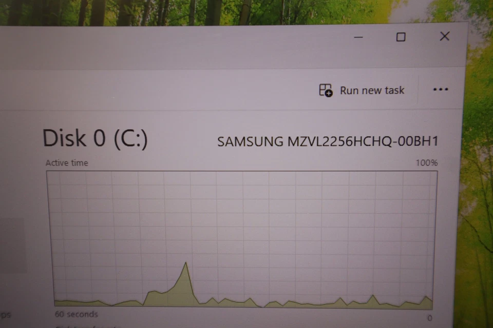 Portátil Lenovo E580 Intel Core i5 8va generación 16 GB RAM 256 GB NVMe Win 11 Pro Foto 4 de 4
