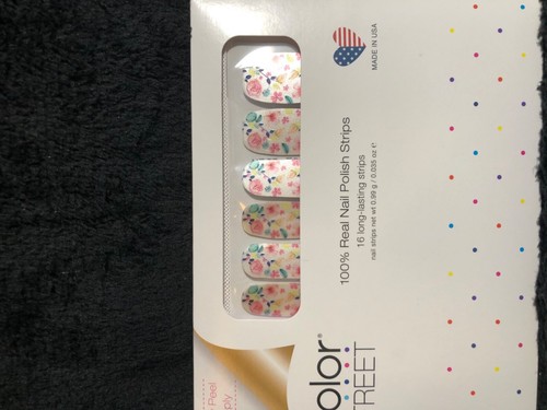 Retired Designs Color Street Nail Polish Strips - Picture 21 of 63